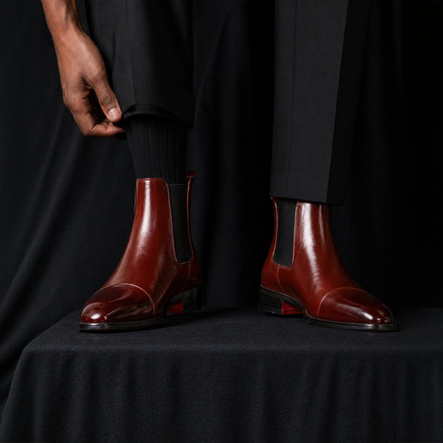 Chelsea Boots Herren Leder Schwarz – Elegante Ankle Boots mit roter Sohle & spitzer Form | Slip-On Business Schuhe
