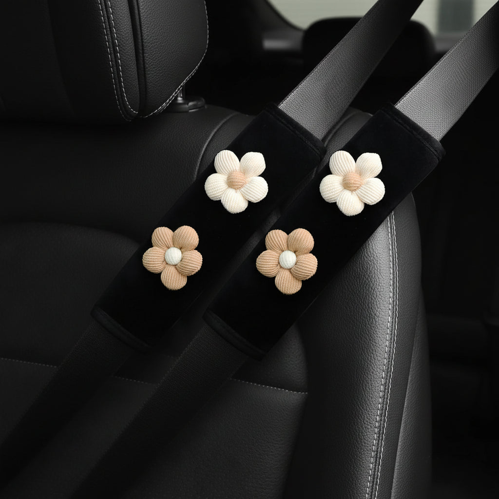 Sicherheitsgurt Polster Blume Plüsch (2er Set) – Komfort Schultergurt Cover Auto Deko Rosa