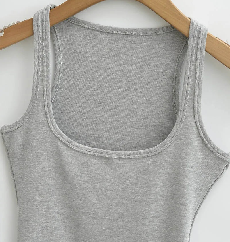 Damen Slim Fit Tank Top mit Square Neck – Figurbetontes Sommer Shirt, Dehnbar & Casual (S–L)